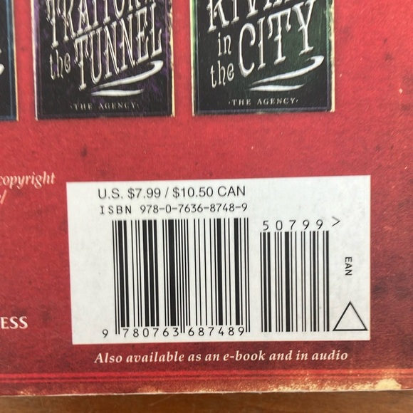 A Spy in the House book 1 of  The Agency by Y.S. Lee - Picture 2 of 11